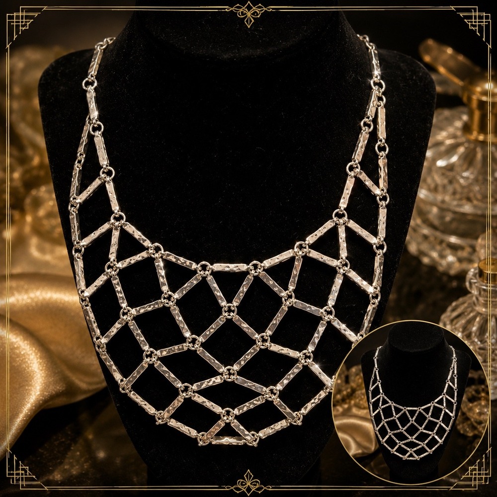 "Shoreline" Premier Designs Silvertone w/ hammered Links